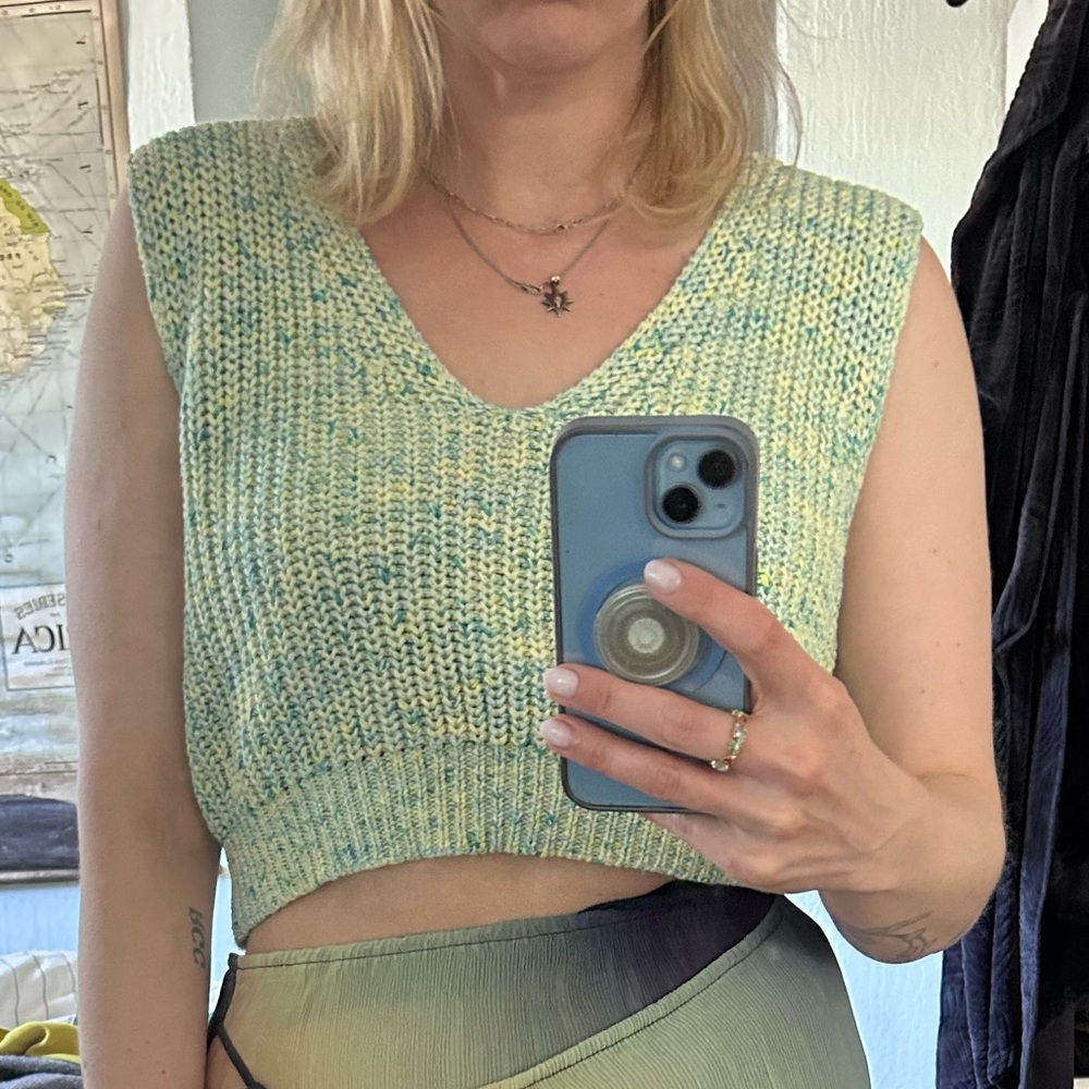 Chunky Pistachio Speckled Knit Vest
